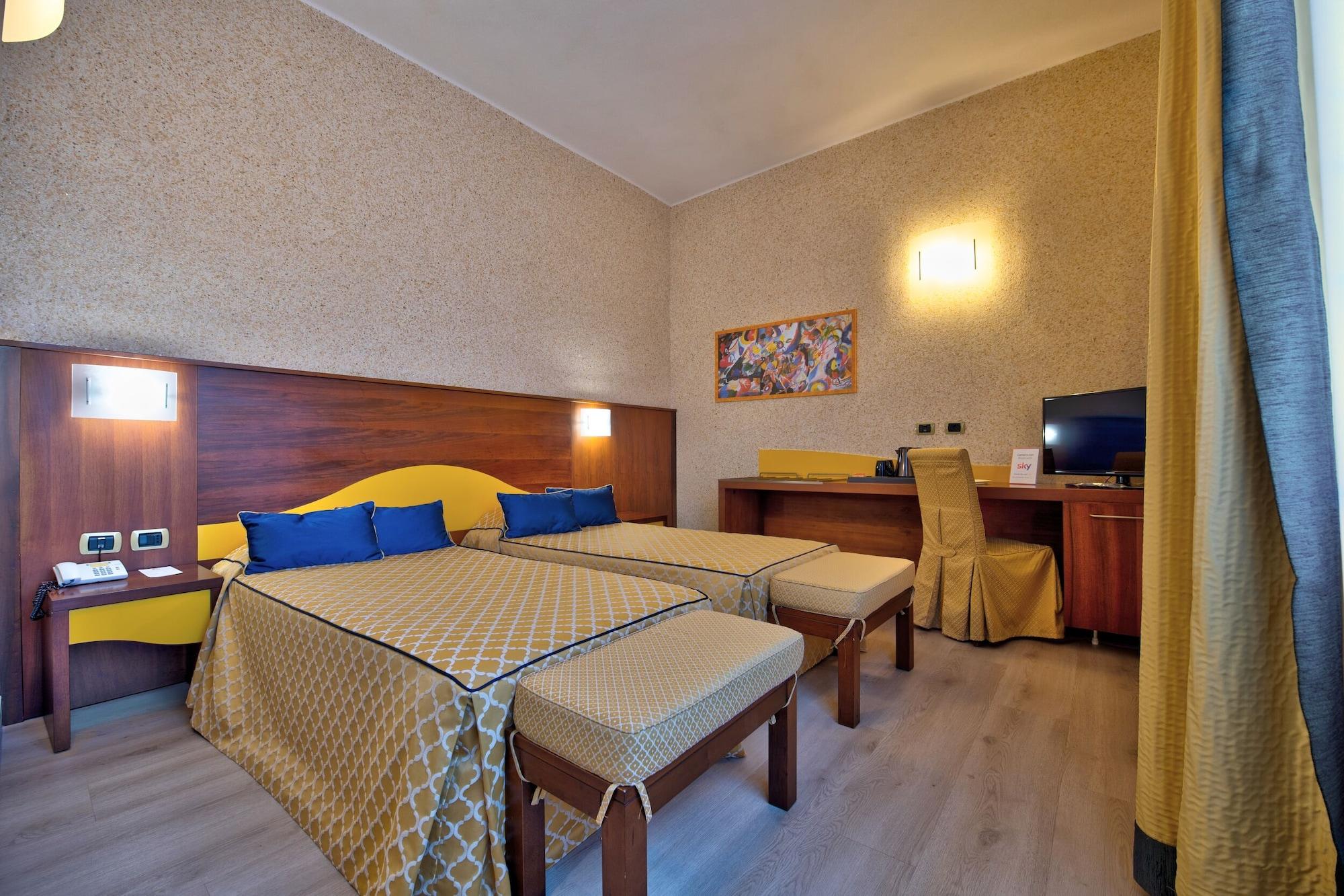 Central Park Hotel Modène Extérieur photo