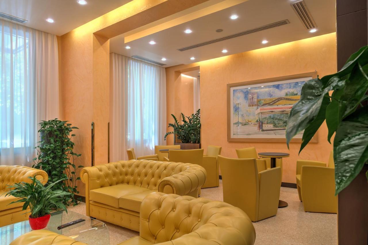 Central Park Hotel Modène Extérieur photo