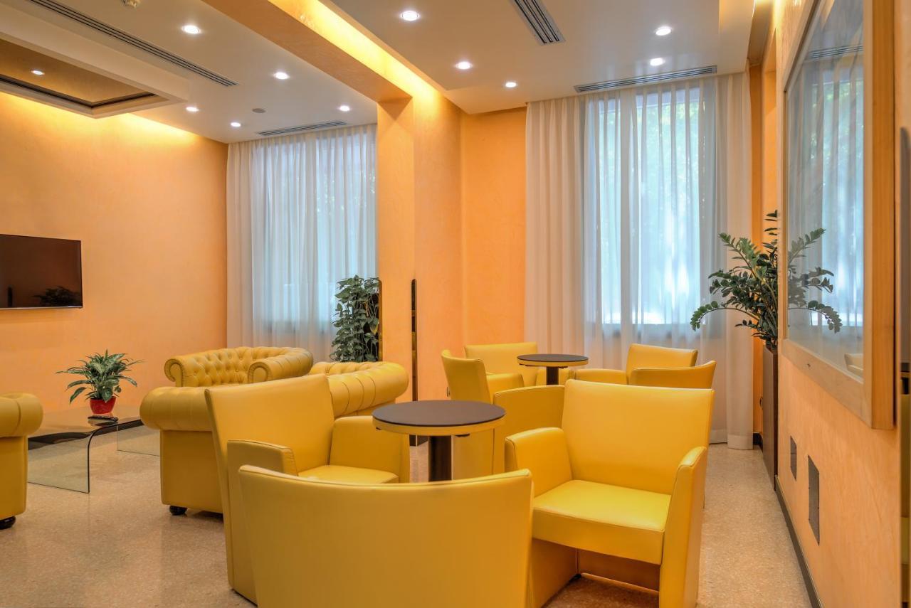 Central Park Hotel Modène Extérieur photo